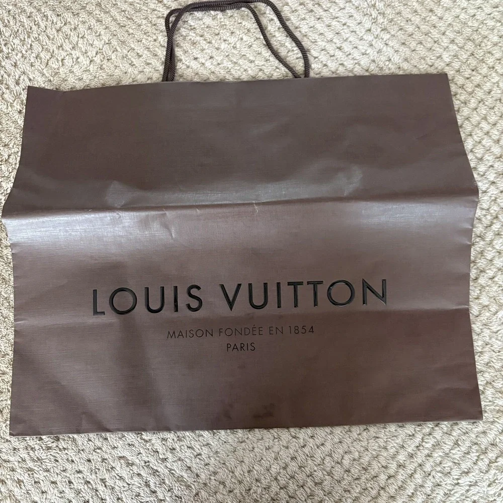 Louis Vuitton Paper Shopping/Gift Bag Classic Brown 19x16x9